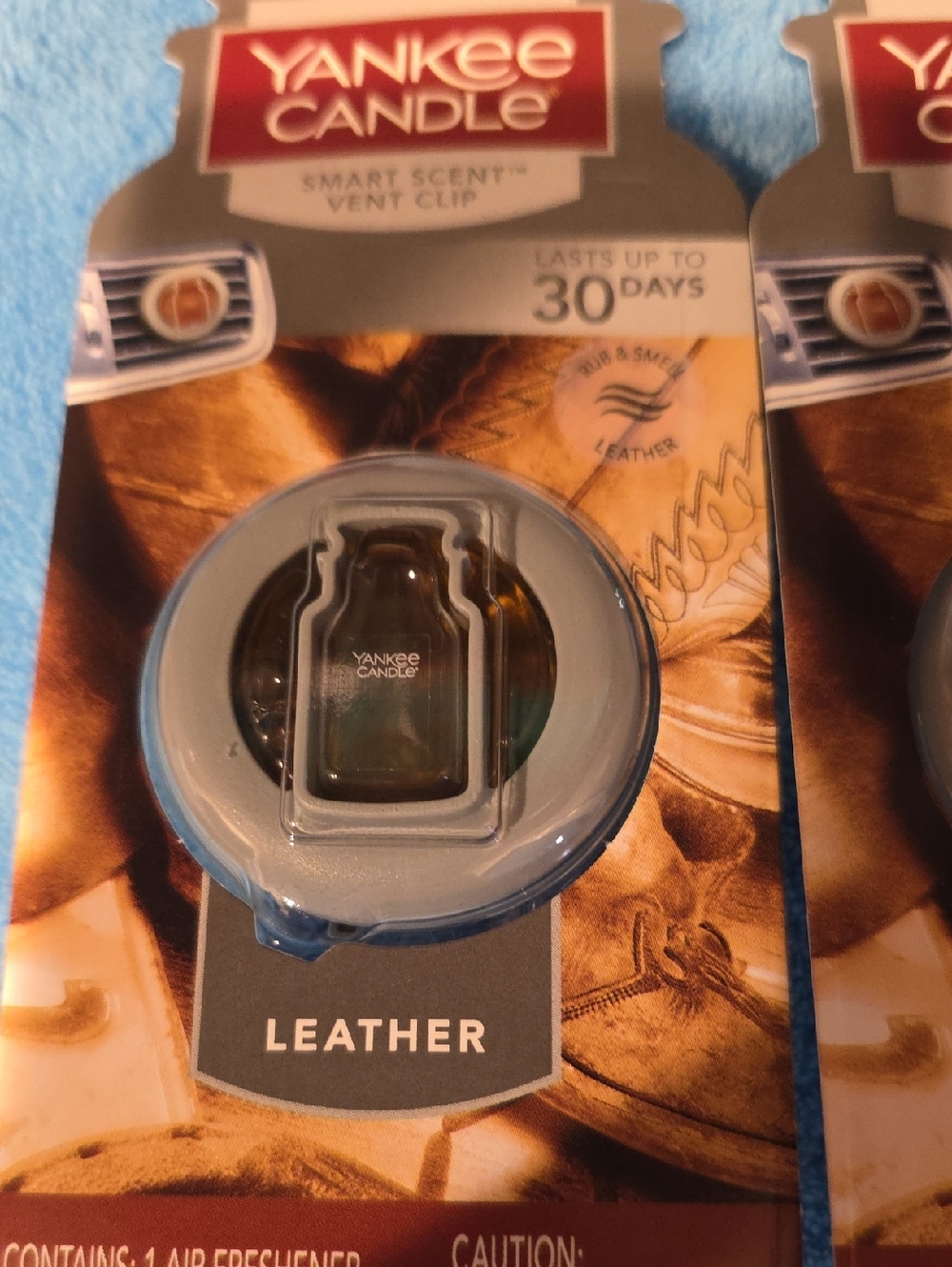 Yankee Candle Leather Smart Scent Vent Clip Air Freshener - 2 Count - Picture 3 of 3